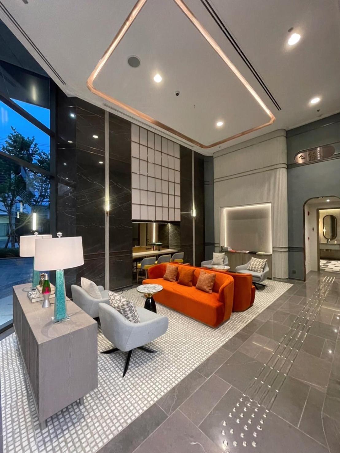 The Quarter Ratchayothin By Uhg Hotel Bangkok Exterior photo