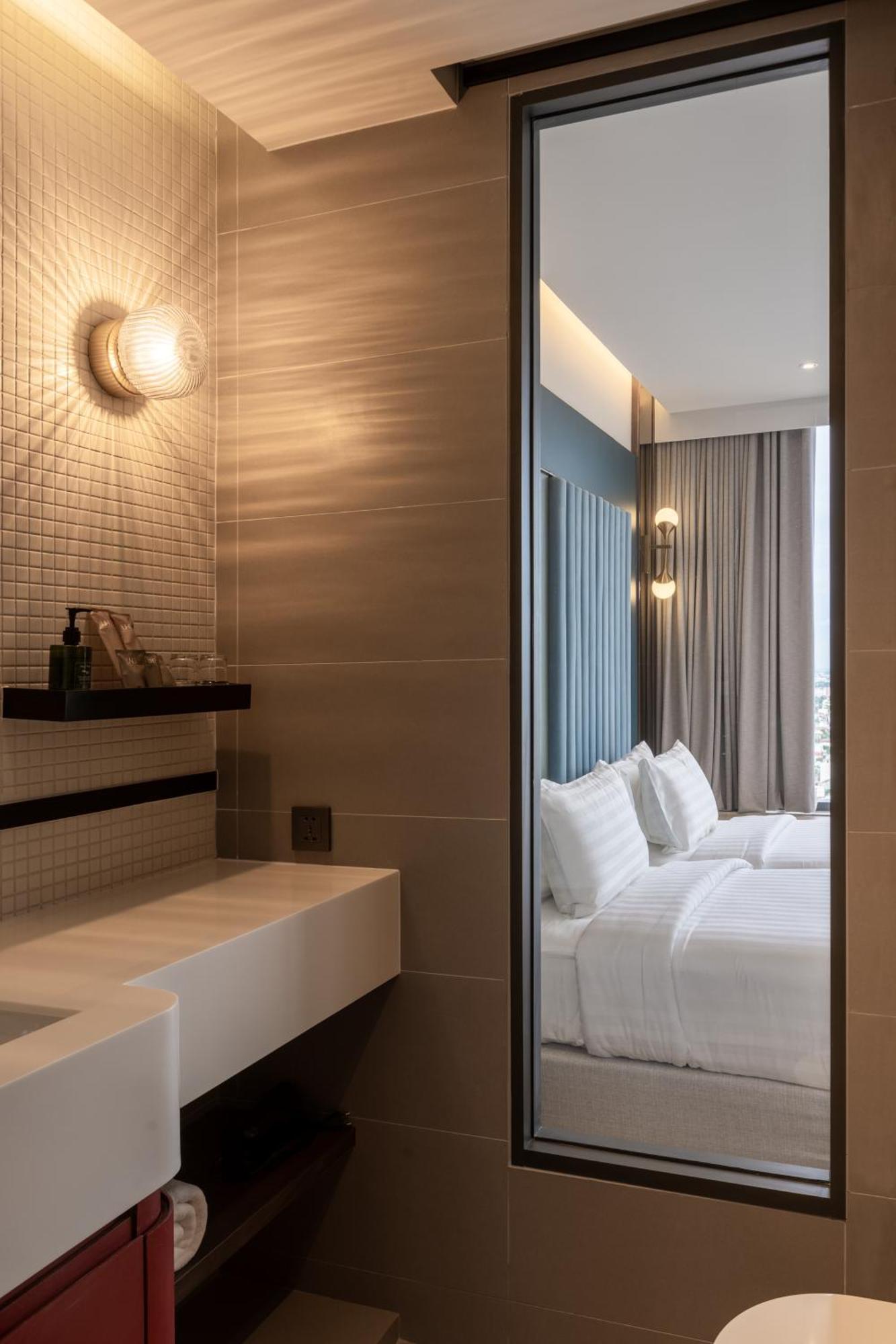 The Quarter Ratchayothin By Uhg Hotel Bangkok Exterior photo